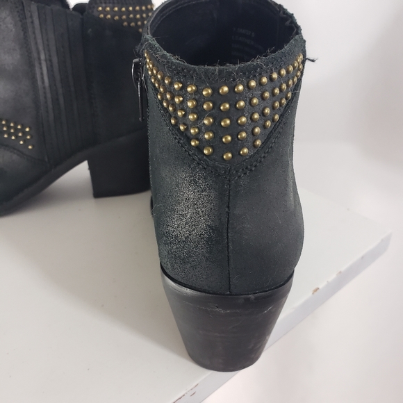 Lucky Brand ankle booties black size 7 1/2" heels - Picture 2 of 8